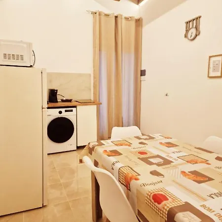 Apartment Porta Garibaldi *